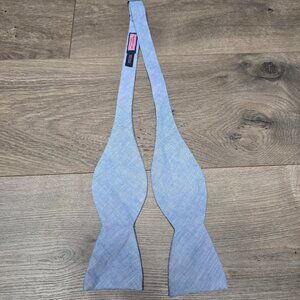 Bowtie #9 - Light Blue Vineyard Vines